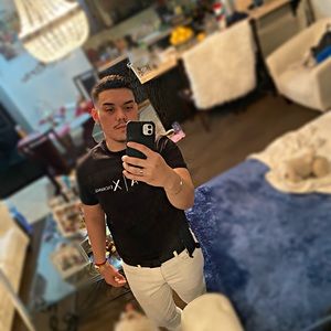 Meet your Posher, Brandon